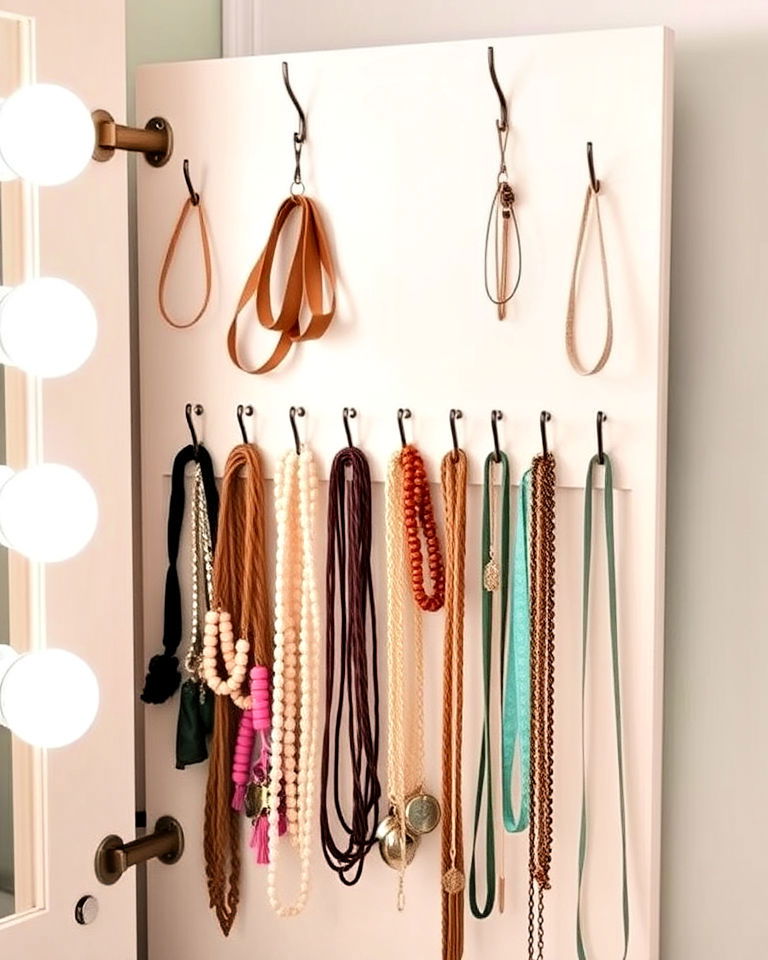 effective hooks for accessories