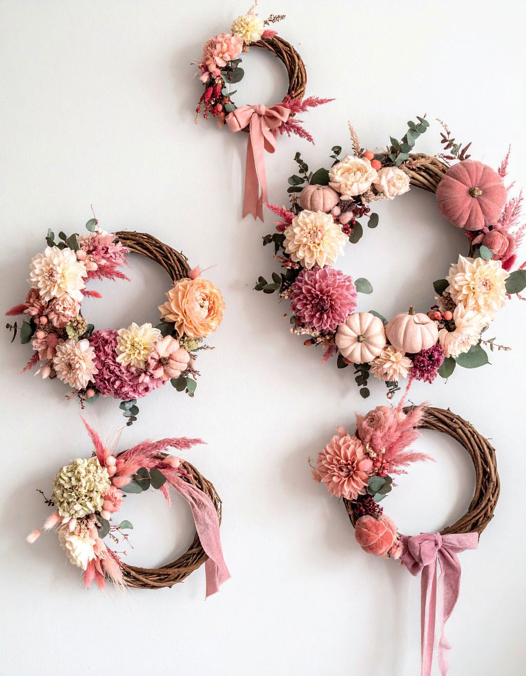 Blush Pink Wreath Display - 20 pink fall decor ideas