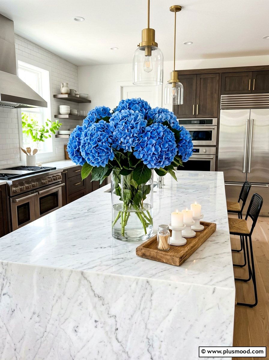 Blue hydrangea kitchen island centerpiece - 25 summer kitchen decor ideas with hydrangeas