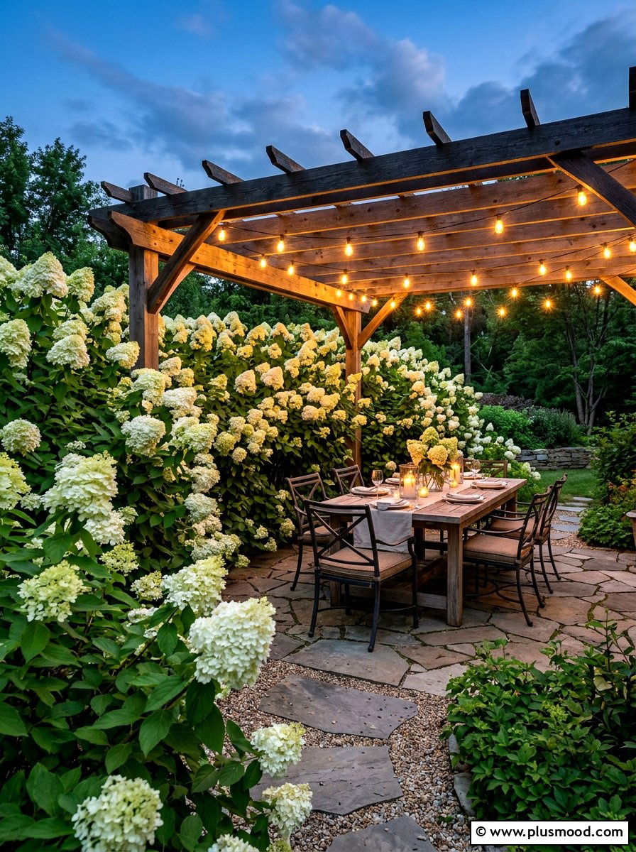 Hydrangea Patio Privacy - 25 summer hydrangea garden ideas