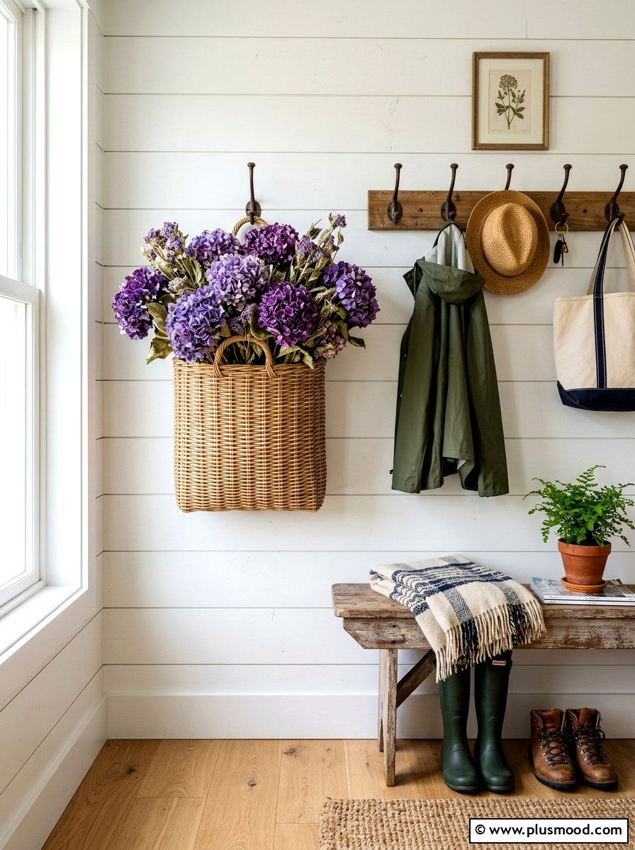 Hydrangea Wall Basket - 25 late summer hydrangea decor ideas
