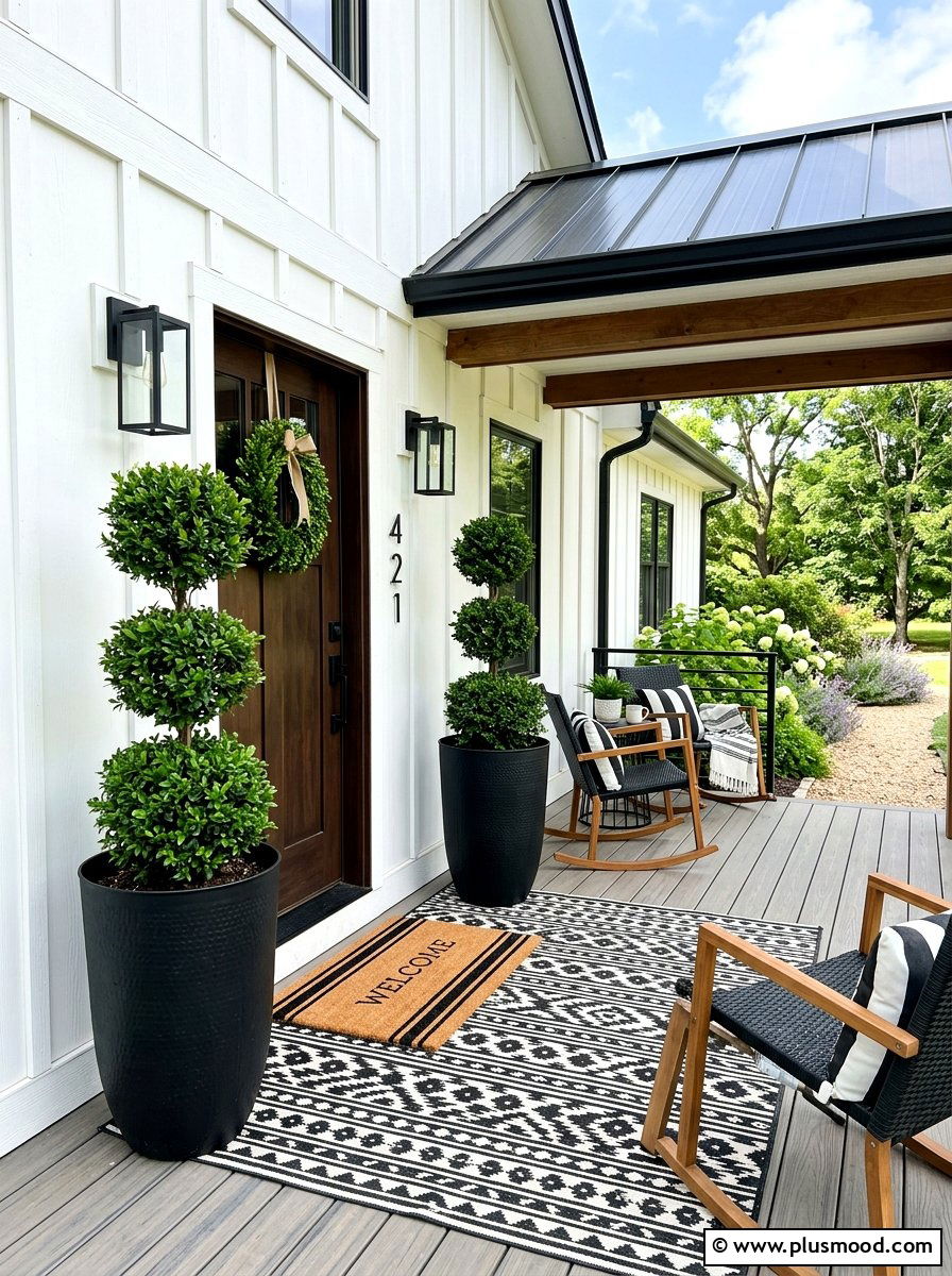 Modern farmhouse porch decor - 25 summer front porch decor ideas with topiaries
