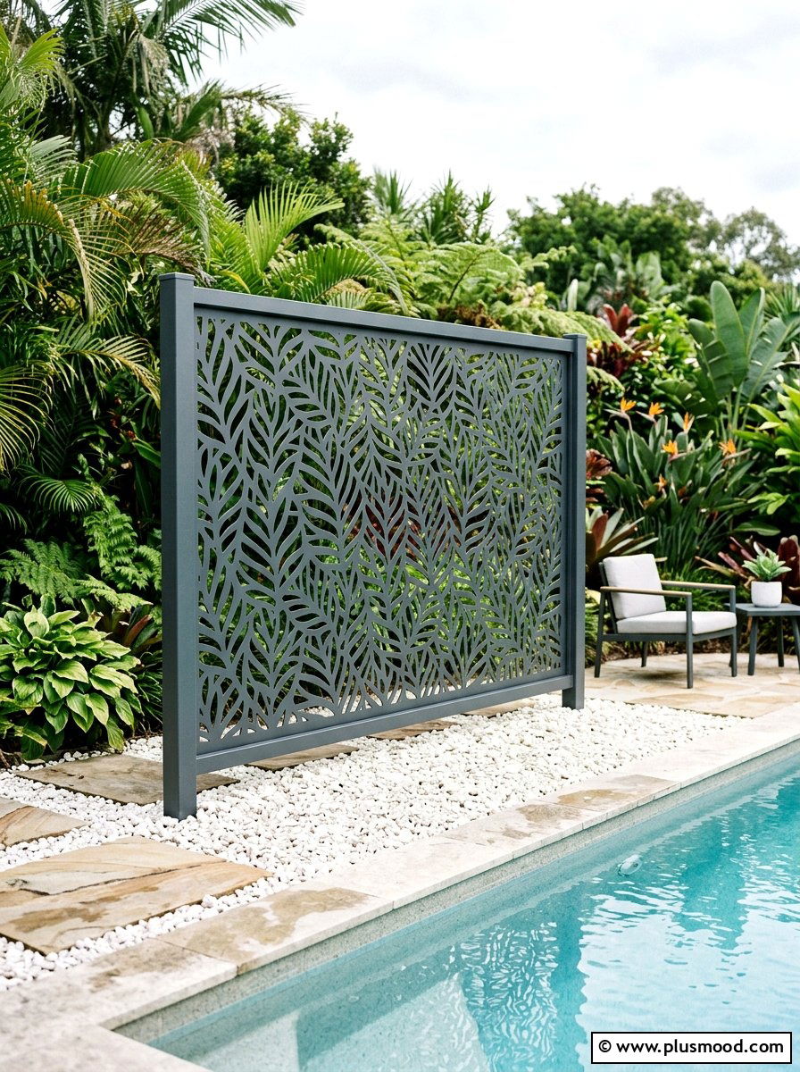 Privacy screen for pool - 25 pool landscaping ideas for small backyards