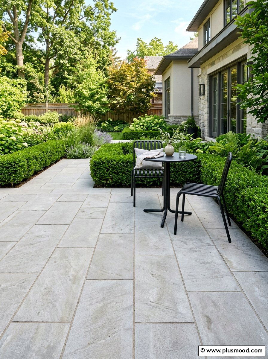 Stone Paver Patio - 25 small backyard ideas for townhomes