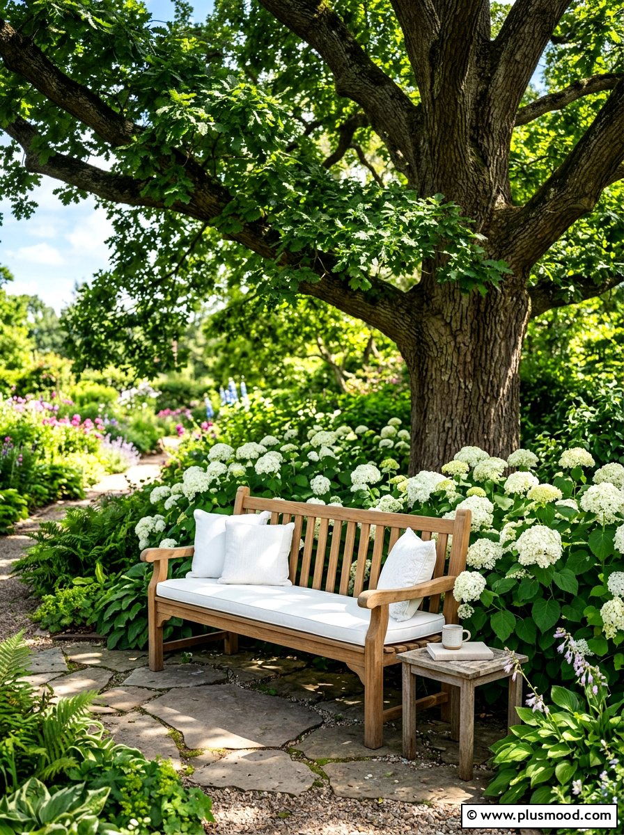 Wood Garden Bench - 25 simple summer garden ideas